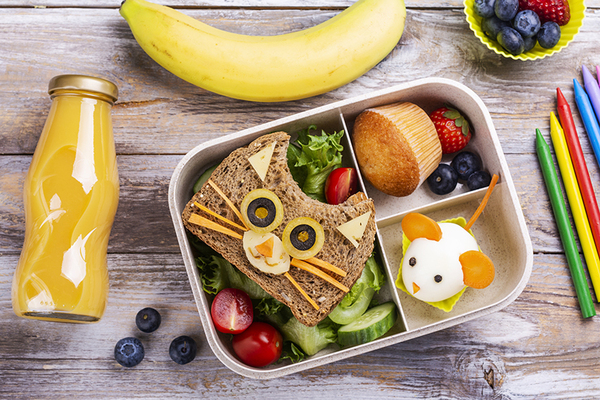 THINK OUTSIDE THE LUNCH BOX