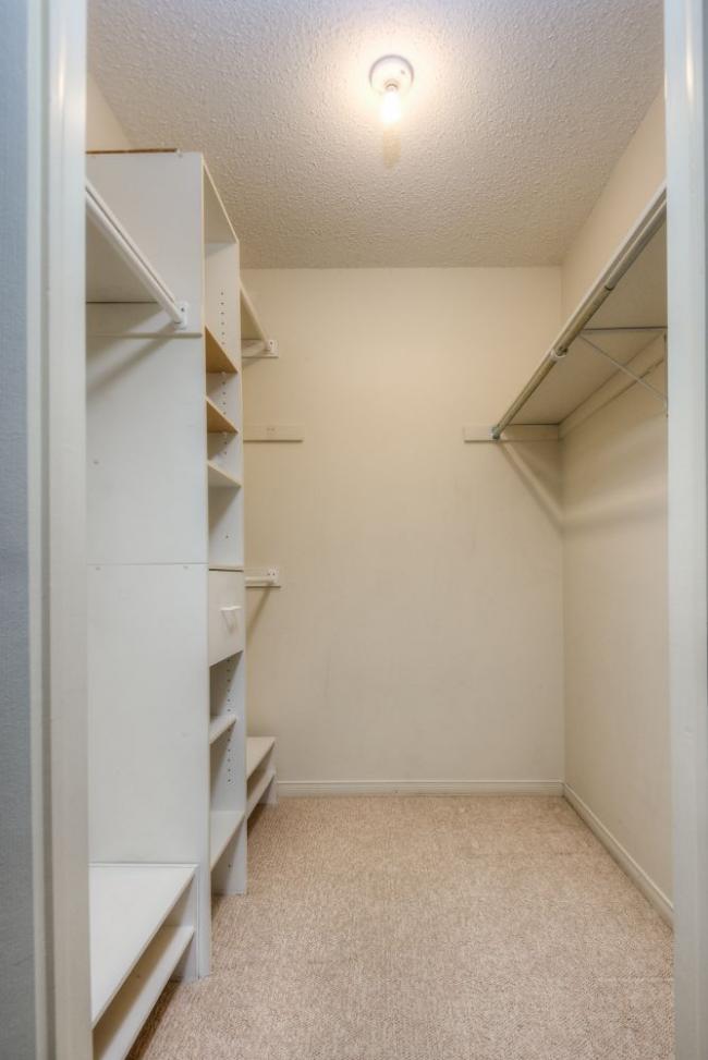 53 STOKE Drive, Kitchener, Ontario Single Family For Sale in Kitchener, Ontario